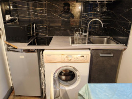 
                                                                                        Location
                                                                                         Studio meuble- Paris 15e, proche de la Tour Eiffel