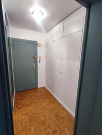 
                                                                                        Location
                                                                                         Studio meublé Paris 16 - Victor Hugo 28m²