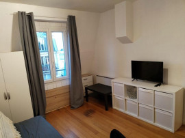 
                                                                                        Location
                                                                                         Studio meublé Paris centre