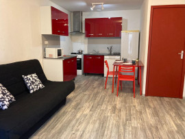 
                                                                                        Location
                                                                                         Studio meublé plein centre ville