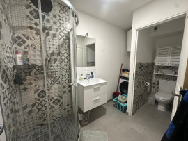 
                                                                                        Location
                                                                                         Studio meublé plein sud rénové de 39 m²