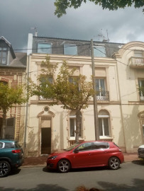 
                                                                                        Location
                                                                                         Studio meublé rénové 18 m²  Calme – Tout équipé