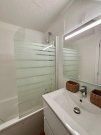 
                                                                                        Location
                                                                                         Studio meublé rénové + terrasse – calme – Dupuy /