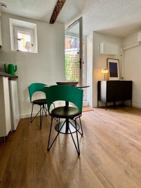 
                                                                                        Location
                                                                                         Studio meublé rénové + terrasse – calme – Dupuy /