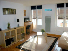 
                                                                                        Location
                                                                                         Studio meublé rue piétonne grenoble