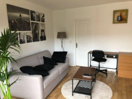 
                                                                                        Location
                                                                                         Studio meublé Suresnes parc du château