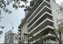 
                                                                                        Location
                                                                                         Studio meublé terrasse