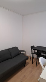 
                                                                                        Location
                                                                                         ✨ Studio meublé tout confort –avec balcon  ✨
