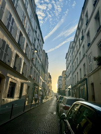 Location
Studio meublé - tout équipé - village de montmatre (loyer tout inclus)