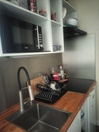 
                                                                                        Location
                                                                                         Studio meublé + Véranda, chauffage compris, Calme