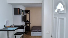 
                                                                                        Location
                                                                                         Studio meublé – Vincennes centre – Bail mobilité
