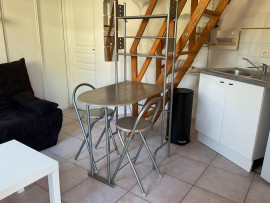 
                                                                                        Location
                                                                                         Studio -mezzanine pour étudiant 5 km des facs