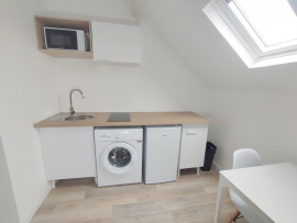 Location
Studio moderne avec cuisine ouverte