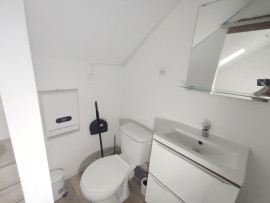 Location
Studio moderne avec cuisine ouverte