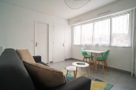 
                                                                                        Location
                                                                                         Studio Montreuil