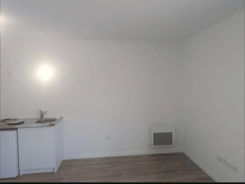 
                                                                                        Location
                                                                                         Studio Neuf et Lumineux – Melun