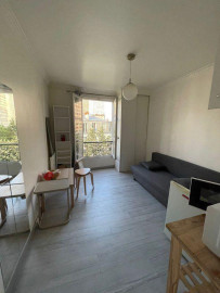 
                                                                                        Location
                                                                                         Studio Paris 13