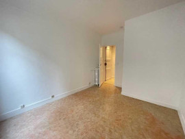 
                                                                                        Location
                                                                                         Studio Paris 15ème