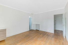 
                                                                                        Location
                                                                                         Studio Paris 16 Passy