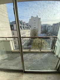 
                                                                                        Location
                                                                                         Studio Paris 16è Auteuil