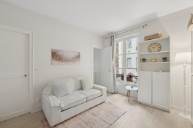 
                                                                                        Location
                                                                                         Studio - Paris 7e  – Résidence secondaire