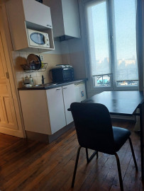 
                                                                                        Location
                                                                                         Studio Paris - La Défense (loyer tout inclus)