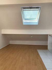 
                                                                                        Location
                                                                                         Studio Paris Métro Blanche