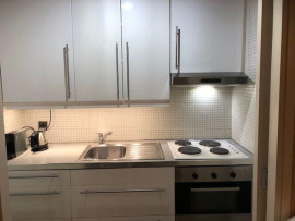 
                                                                                        Location
                                                                                         Studio plein ciel clair et confortable