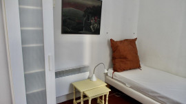 
                                                                                        Location
                                                                                         Studio plein sud trés calme proche fac médecine
