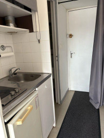 
                                                                                        Location
                                                                                         Studio pour étudiant(e) proche CHU