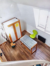 
                                                                                        Location
                                                                                         Studio pour étudiant : équipement complet, fibre