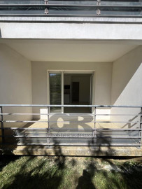 
                                                                                        Location
                                                                                         Studio proche Faculté des sciences