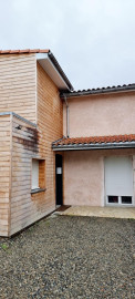 
                                                                                        Location
                                                                                         STUDIO RANGUEIL