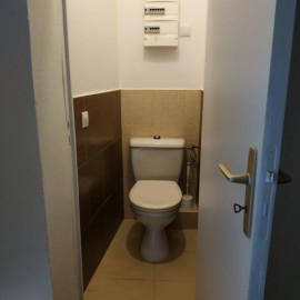 
                                                                                        Location
                                                                                         Studio refait à neuf • 27 m2 au calme Montpellier