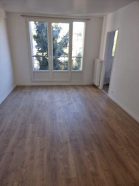 
                                                                                        Location
                                                                                         Studio refait à neuf – Arcueil 94110 600m RER