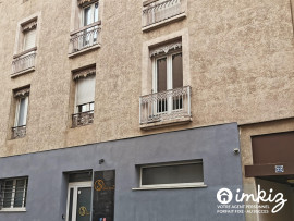 
                                                                                        Vente
                                                                                         Studio refait à neuf, emplacement idéal !