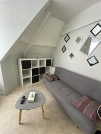 
                                                                                        Location
                                                                                         Studio refait à neuf reims-cathédrale