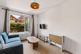 
                                                                                        Location
                                                                                         Studio rénové 2026 · meublé · 17m² · Villejuif ·