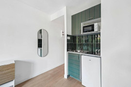 
                                                                                        Location
                                                                                         Studio rénové 2026 · meublé · 17m² · Villejuif ·