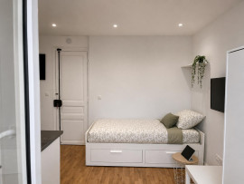 
                                                                                        Location
                                                                                         🏡 Studio rénové à neuf – Première location
