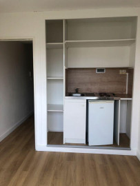 
                                                                                        Location
                                                                                         Studio Rouen Centre Ville