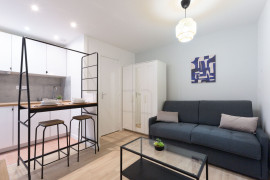 
                                                                                        Location
                                                                                         STUDIO - RUE D'AUBERVILLIERS