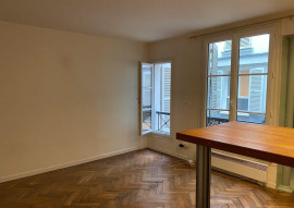 
                                                                                        Location
                                                                                         Studio rue de Cheroy à Paris 17ème