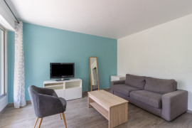 
                                                                                        Location
                                                                                         STUDIO - RUE SAINT - GUILLAUME