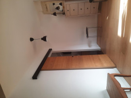 
                                                                                        Location
                                                                                         Studio sous les toits