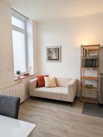 
                                                                                        Location
                                                                                         Studio  T1 bis  2 m²  Métro Épeule Montesquieu