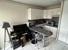 
                                                                                        Location
                                                                                         Studio tout équipé proche centre Valenciennes