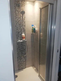 
                                                                                        Location
                                                                                         Studio très lumineux, exposé plein sud