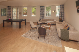 Location
Suite côté jardin avec rooftop, ardin, salle de sport, home cinéma et services de ménage et maintenance dans une résidence neuve en coliving (loyer tout inclus)