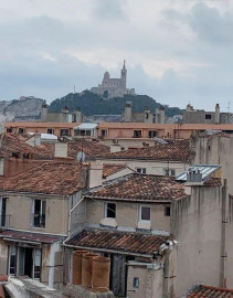 
                                                                                        Location
                                                                                         Superbe 2 Pièces 32m2 meublé avec vue à Noailles